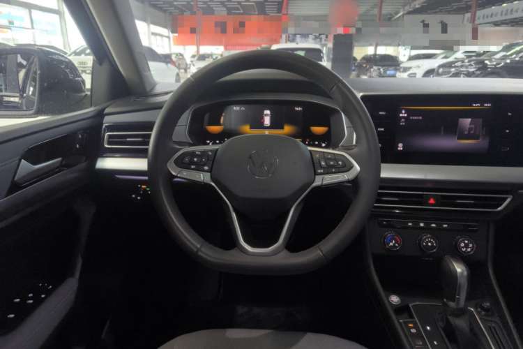 Used Volkswagen Lavida 2024 300TSI DSG Full-Comfort Edition
