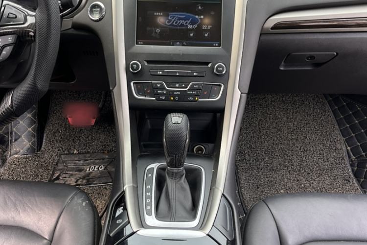 Used Ford Mondeo 2013 2.0L GTDi 200 Luxury Model
