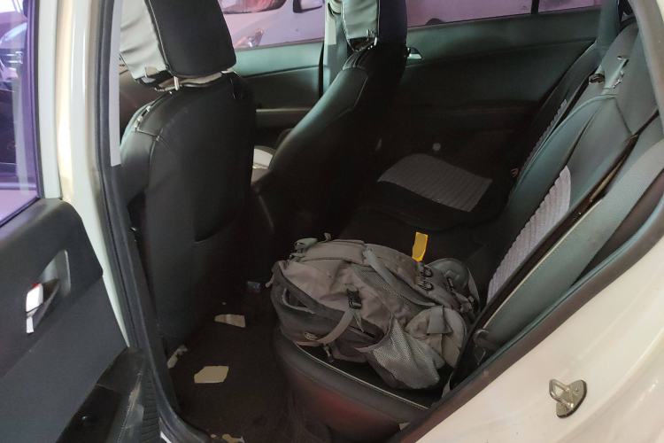 Used Hyundai ix25 2015 1.6L Automatic Two-Wheel Drive Smart GLS Trim
