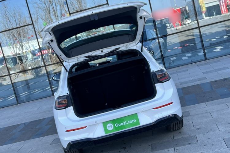 Used Volkswagen Golf 2025 300TSI R-Line