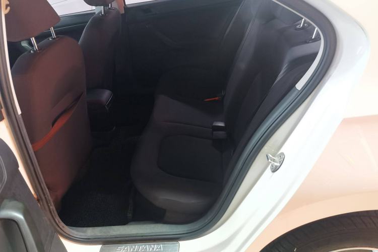 Used Volkswagen Santana 2015 1.4L Manual Fashion Edition
