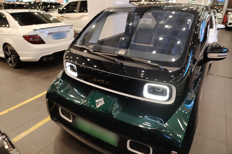 Used Baojun KiWi EV 2021 Artist Model Lithium Iron Phosphate
