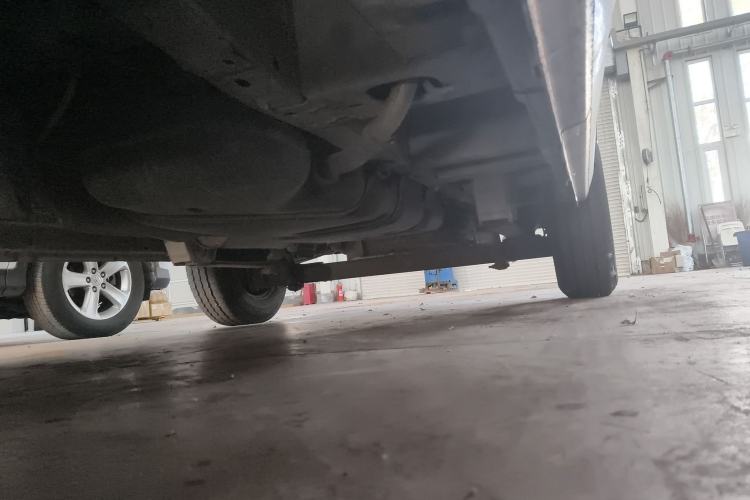 Used Ford Transit 2017 2.0T Diesel Multi-Purpose Commercial Vehicle Short Wheelbase Low Roof China V Standard