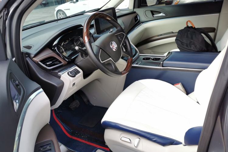 Used Buick GL8 2020 Land Cruiser Executive Class 652T Comfort Model