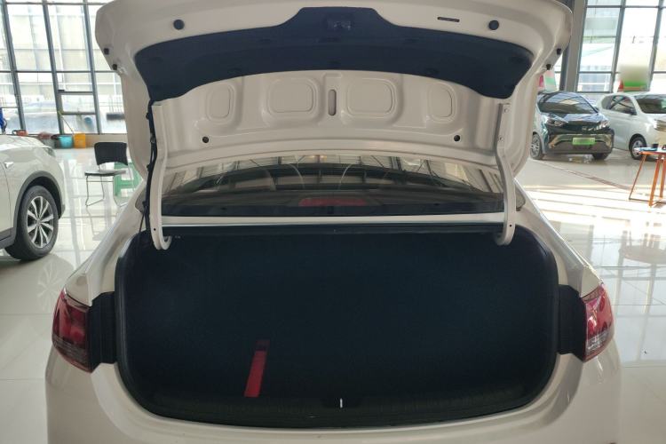 Used Hyundai Celesta 2020 1.6L Automatic GL Enjoyable Edition