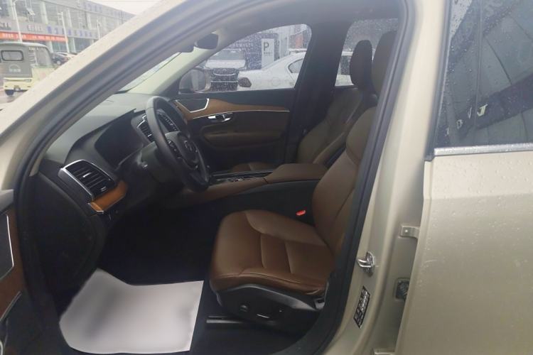 Used Volvo XC90 2019 T6 Zhiyi Edition 7-Seater China VI Standard
