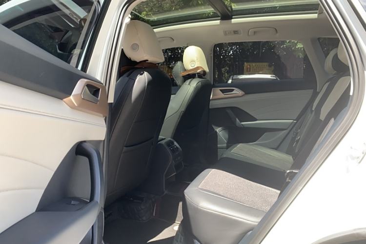 Used Volkswagen Tharu 2023 300TSI Two-Wheel-Drive Full Moon Edition
