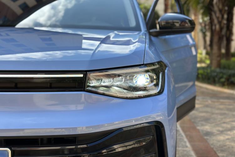 Used Volkswagen Tharu 2025 NewRui 300TSI Prestige Edition
