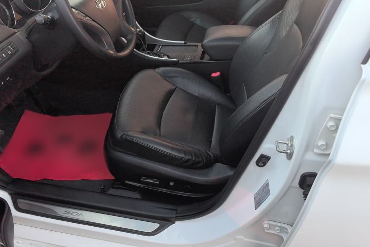 Used Hyundai Sonata 2013 2.4L Automatic Leading Edition China IV Standard
