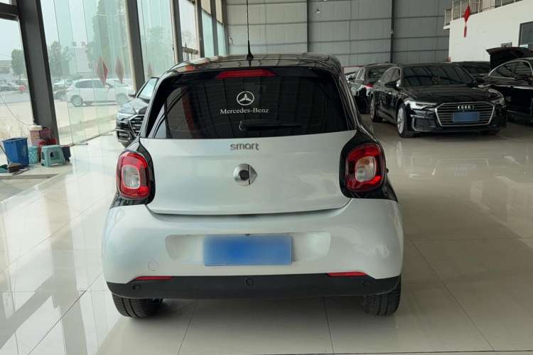 Used  forfour 2018 1.0L 52kW Passion Edition
