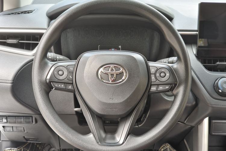 Used Toyota Corolla Cross 2023 2.0L Pioneer Edition
