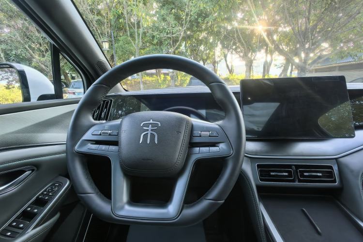 Used BYD Song L DM-i 2025 Intelligent Driving Version 112 km Leading Trim
