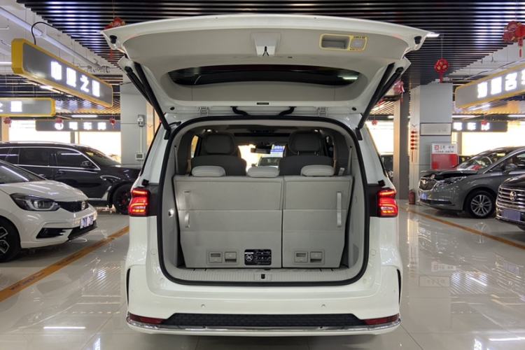 Used Roewe iMAX8 2023 400TGI Comfort Edition
