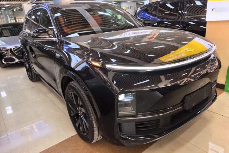 Used Li Auto L8 2023 Air model
