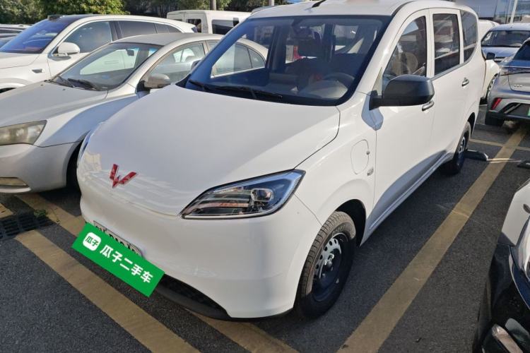 Used Wuling Hongguang New Energy 2024 All-Electric Model 300KM Standard Version
