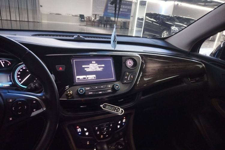 Used Buick Envision 2017 28T Four-Wheel Drive Luxury Model
