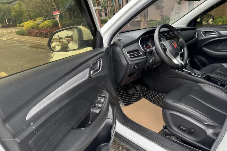 Used Roewe RX3 2020 1.6L CVT 4G Connected Ultra-Cool Flagship Edition
