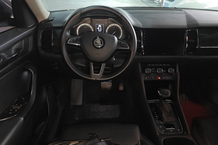 Used Skoda Kodiaq 2017 TSI330 7-Seater Two-Wheel-Drive Luxury Edition
