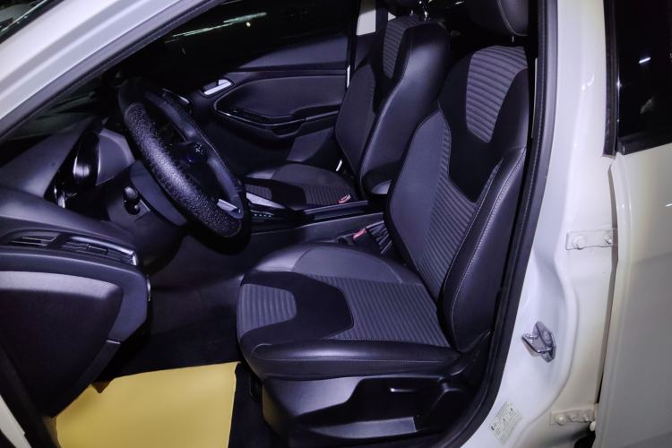 Used Ford Focus 2018 Sedan Classic 1.6L Automatic Trendy SmartDrive Edition