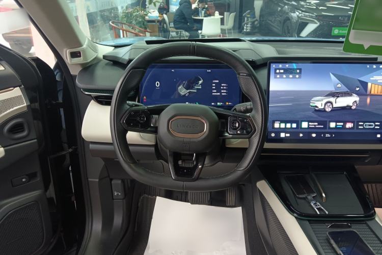 Used Lynk & Co 08 EM-P 2023 220km All-Wheel-Drive Performance Halo
