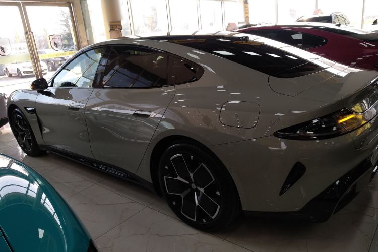 Used  SU7 2024 Rear-Drive Long-Range Intelligent Driving Version
