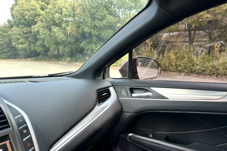 Used Lincoln MKC 2019 2.0T Two-Wheel Drive Luxury Edition China VI Standard
