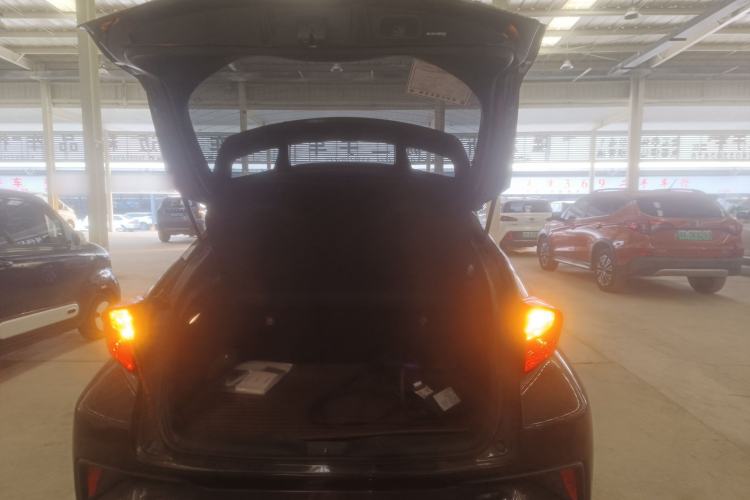 Used Toyota C-HR EV 2020 Leading Edition
