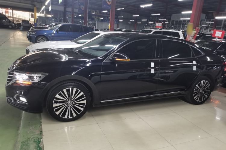 Used Volkswagen Passat 2019 380TSI Luxury Edition China VI Standard
