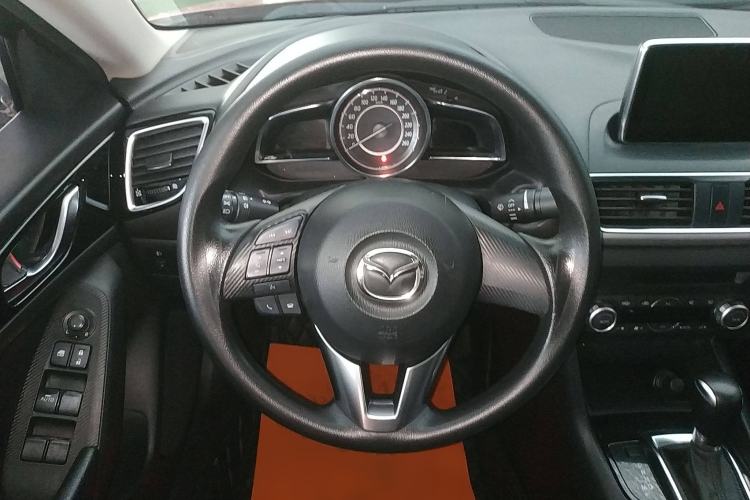 Used Mazda Mazda 3 Axela 2016 Sedan 1.5L Automatic Luxury Model
