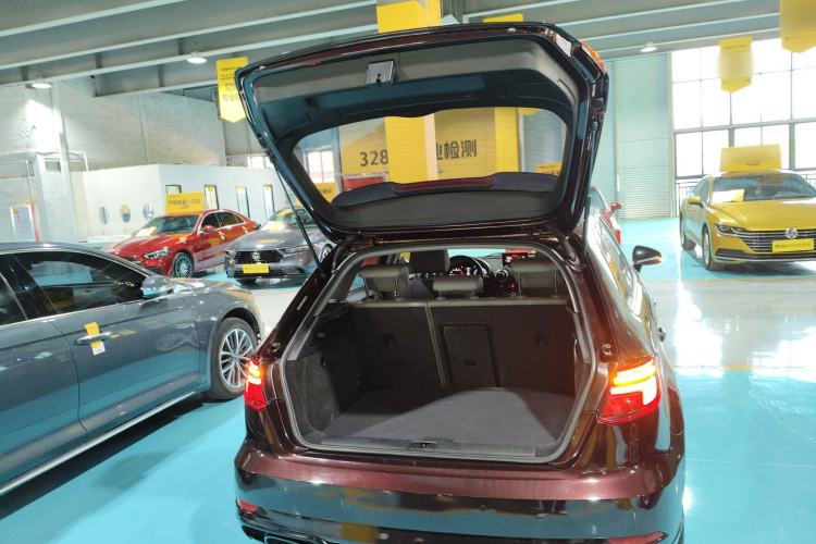 Used Audi A3 2018 30th Anniversary Edition Sportback 35 TFSI Fashion Model
