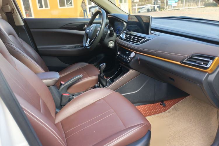 Used Changan Eado DT 2019 1.6L Manual Comfort Model China VI Standard