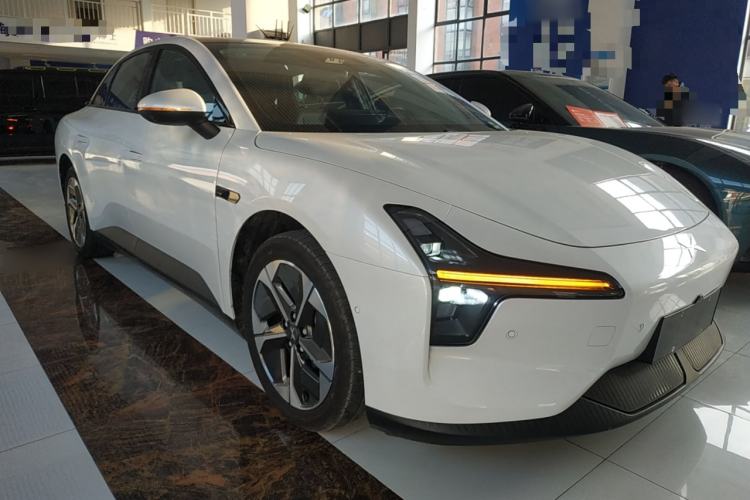 Used XPeng MONA M03 2024 620 with Ultra-Long Range
