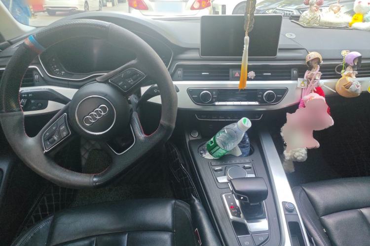Used Audi A4L 2019 40 TFSI Fashion Version China V