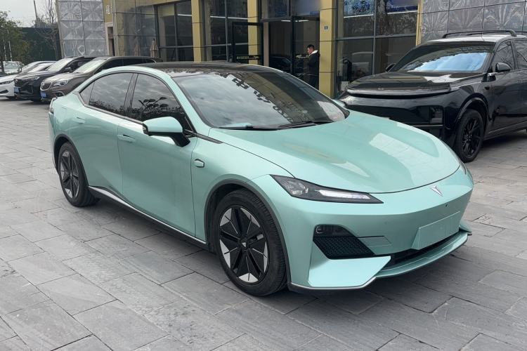 Used  SL03 2023 200Max Range-Extended Version
