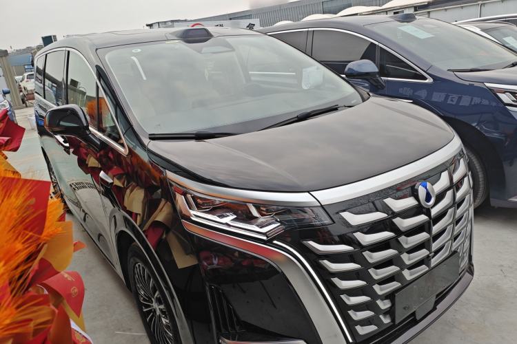 Used Denza D9 2024 DM-i 980 Four-Wheel Drive Flagship Model