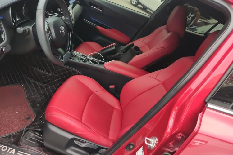 Used Toyota C-HR 2018 2.0L Luxury Sunroof Version China VI Standard
