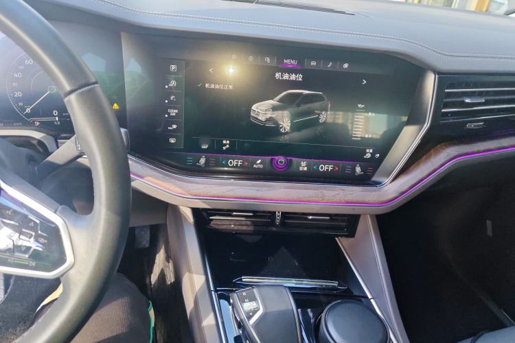 Used Volkswagen Touareg 2022 3.0 TSI Luxury Edition Black Diamond Sport Package
