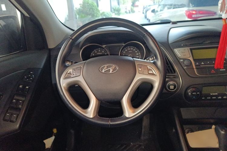 Used Hyundai ix35 2013 2.0L Automatic Two-Wheel Drive Smart GLS China V Standard