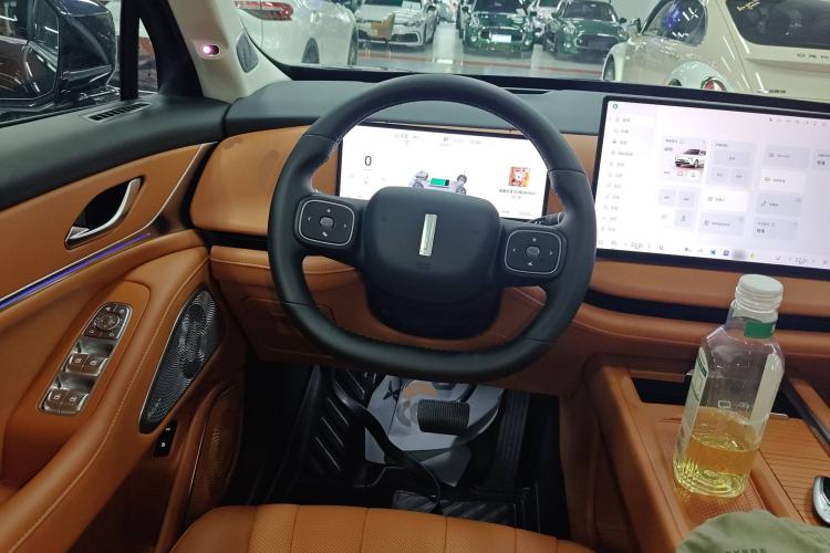 Used Wey Lanshan 2025 Four-Wheel Drive Max
