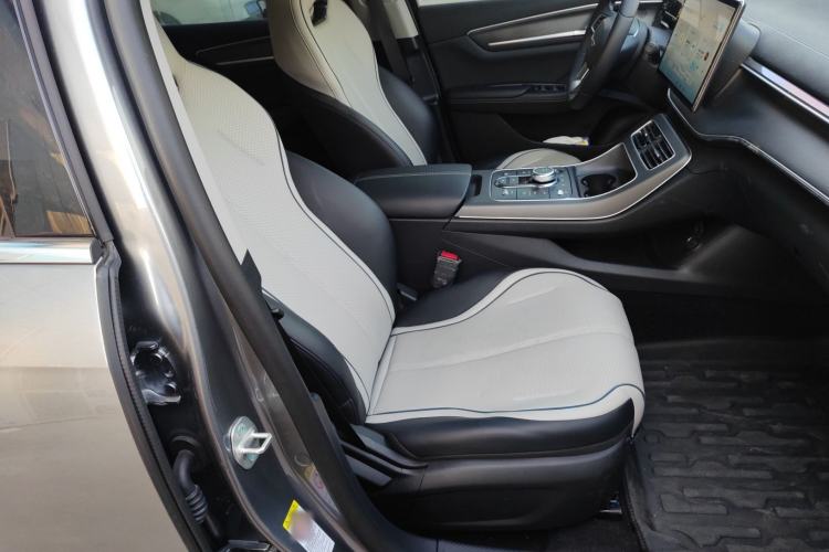 Used BYD Destroyer 05 2024 HONOR Edition DM-i 55KM Luxury Model
