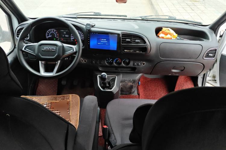 Used JMC Transit 2021 2.8T Space King Standard Version Short Wheelbase Mid-Height Roof 6-Seater Diesel Euro VI JX493
