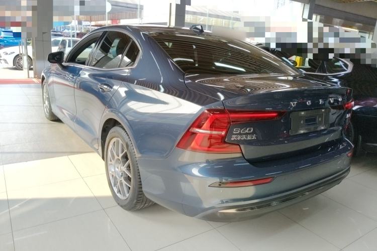 Used Volvo S60 2023 B4 Zhiyi Luxury Edition
