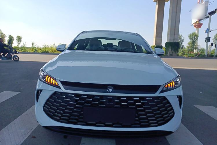 Used BYD Qin PLUS 2025 DM-i Smart Drive 55KM Leading Model
