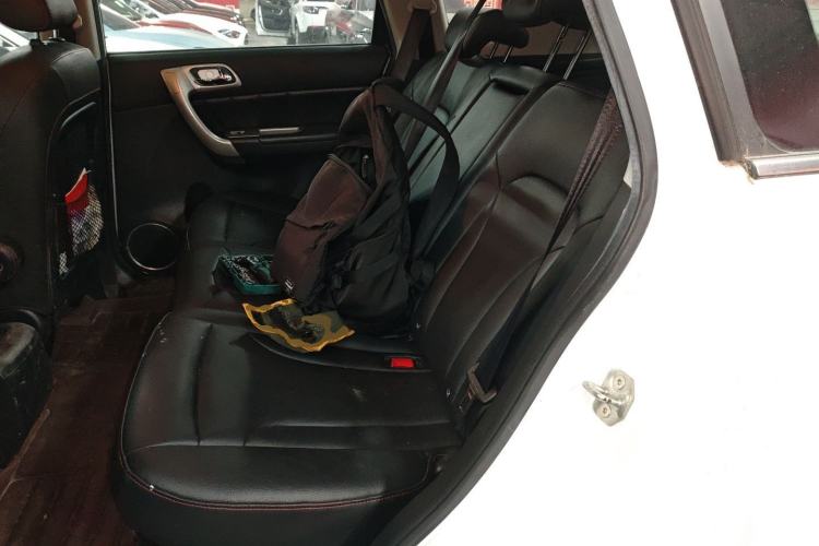 Used Haval H6 2016 Upgraded Model 1.5T Automatic Two-Wheel Drive Elite Version
