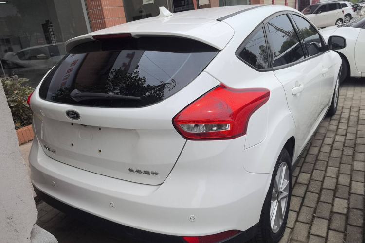 Used Ford Focus 2017 Hatchback 1.6L Automatic Fashion Edition Smart Drive Version
