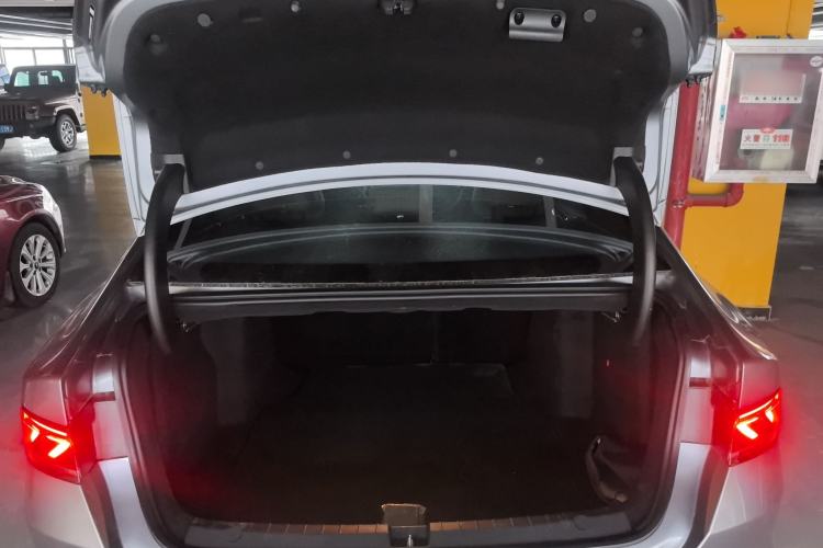 Used BYD Qin PLUS 2024 Honor Edition EV 420KM Beyond Model