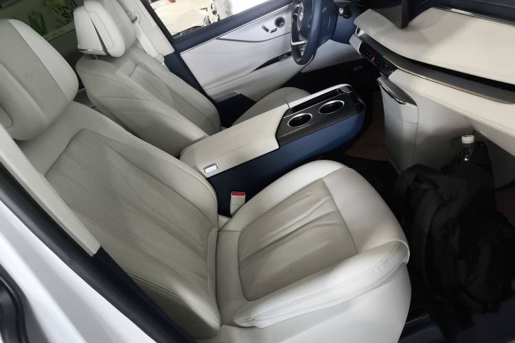 Used Buick GL8 New Energy 2024 Lu Zun Luxury Edition 7-Seater