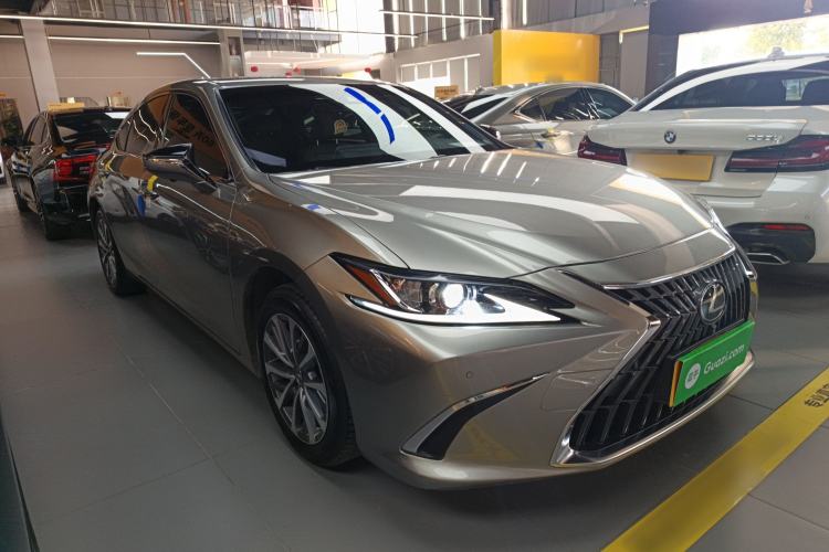 Used Lexus ES 2021 200 Luxury Edition
