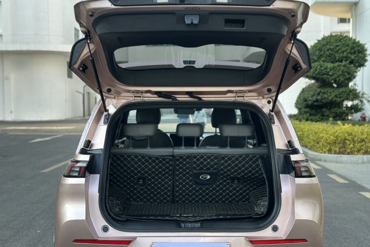 Used AION Y 2022 70 Tech Edition Lithium Iron Phosphate
