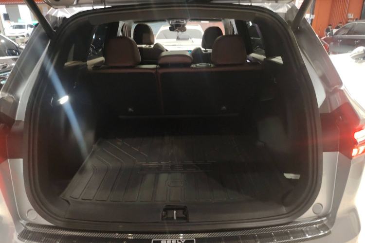 Used Geely Auto Monjaro L 2024 2.0TD High-Power Automatic Two-Wheel Drive Yunqi Version
